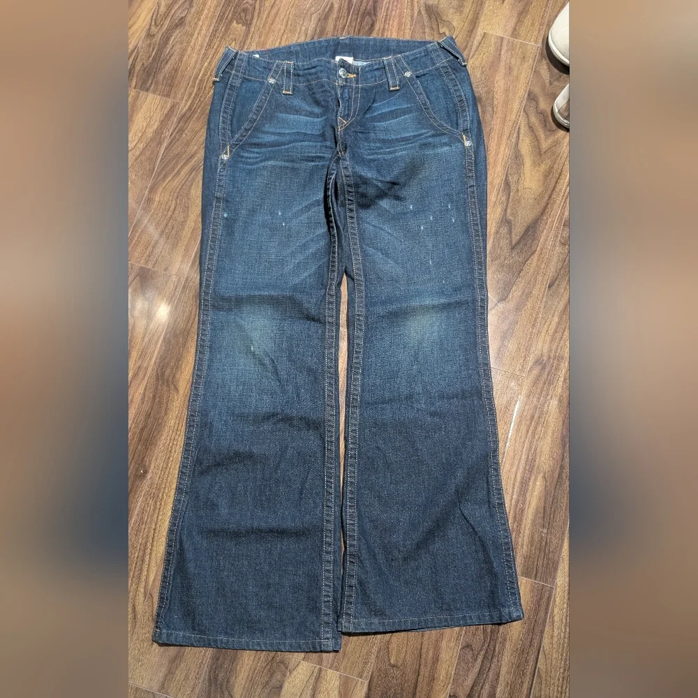 True Religion Women’s Dark Blue Flare Jeans with Gold Stitching - Picture 2 of 8